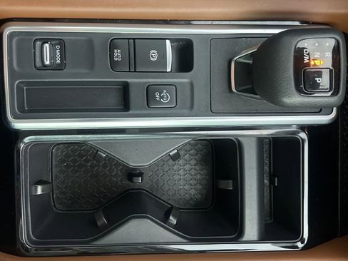 Used 2024 Nissan Pathfinder Platinum w/ Cargo Package FWD image 70