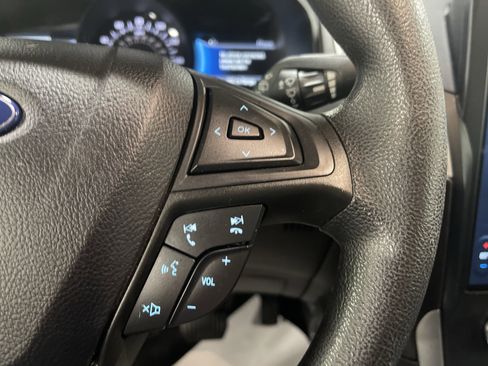 Used 2022 Ford Edge SE image 17