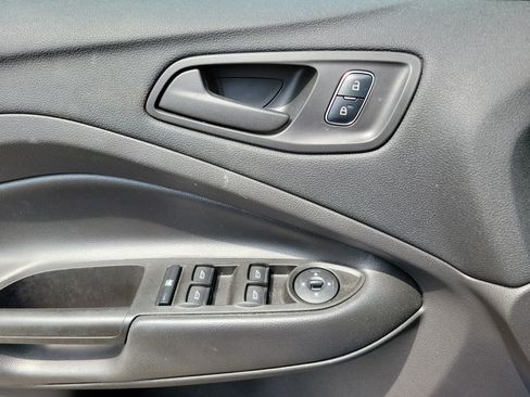 Used 2017 Ford Escape S FWD image 19