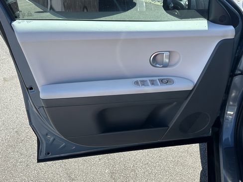 Used 2024 Hyundai Ioniq 5 SEL RWD image 13