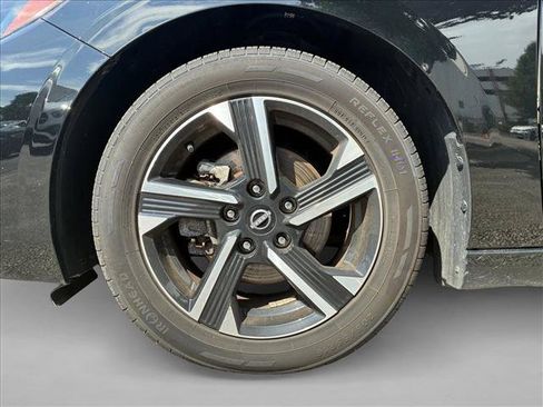 Used 2024 Nissan Sentra SV FWD image 8