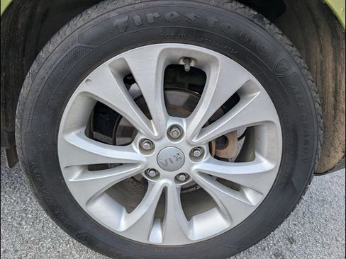 Used 2016 Kia Soul + FWD image 20