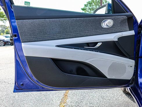 Used 2023 Hyundai Elantra Limited w/ Cargo Package image 45