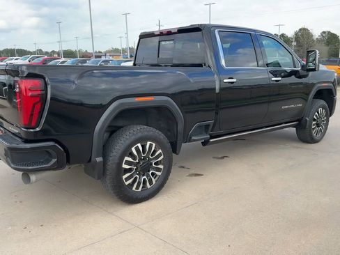 Used 2024 GMC Sierra 2500 Denali Ultimate AWD/4WD image 7