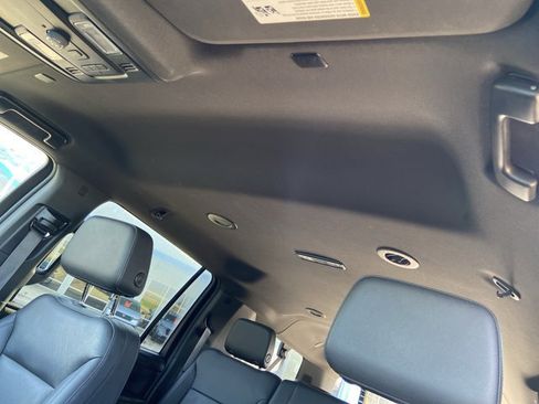 Used 2023 Chevrolet Suburban LT image 28