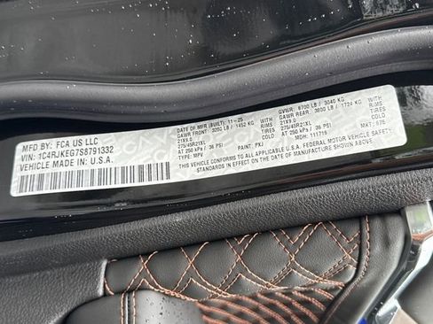 New 2025 Jeep Grand Cherokee L Summit w/ Obsidian Package image 20