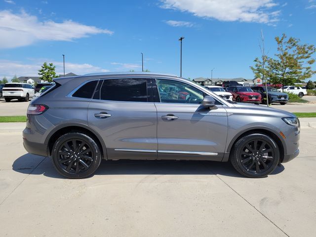Certified 2023 Lincoln Nautilus Reserve w/ Monochromatic Package AWD/4WD image 2