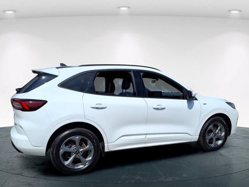 Used 2023 Ford Escape ST-Line Select w/ Tech Pack #2 AWD/4WD image 6