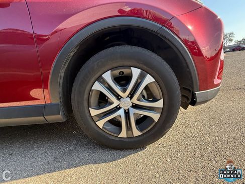 Used 2018 Toyota RAV4 LE w/ Carpet Mat Package AWD/4WD image 6