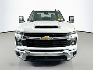 Used 2025 Chevrolet Silverado 2500 LT w/ Convenience Package AWD/4WD video 2
