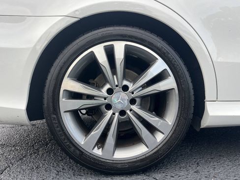 Used 2014 Mercedes-Benz E 350 Sedan image 24