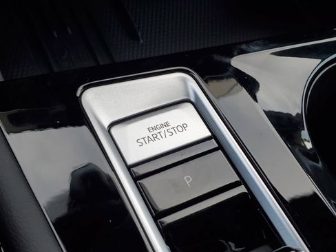 New 2026 Volkswagen Atlas Cross Sport SE FWD image 35
