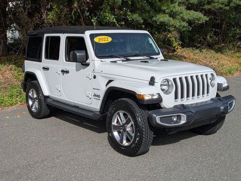 Certified 2022 Jeep Wrangler Unlimited Sahara w/ Cold Weather Group AWD/4WD image 3