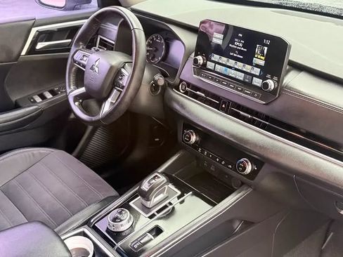 Used 2022 Mitsubishi Outlander SE FWD image 21