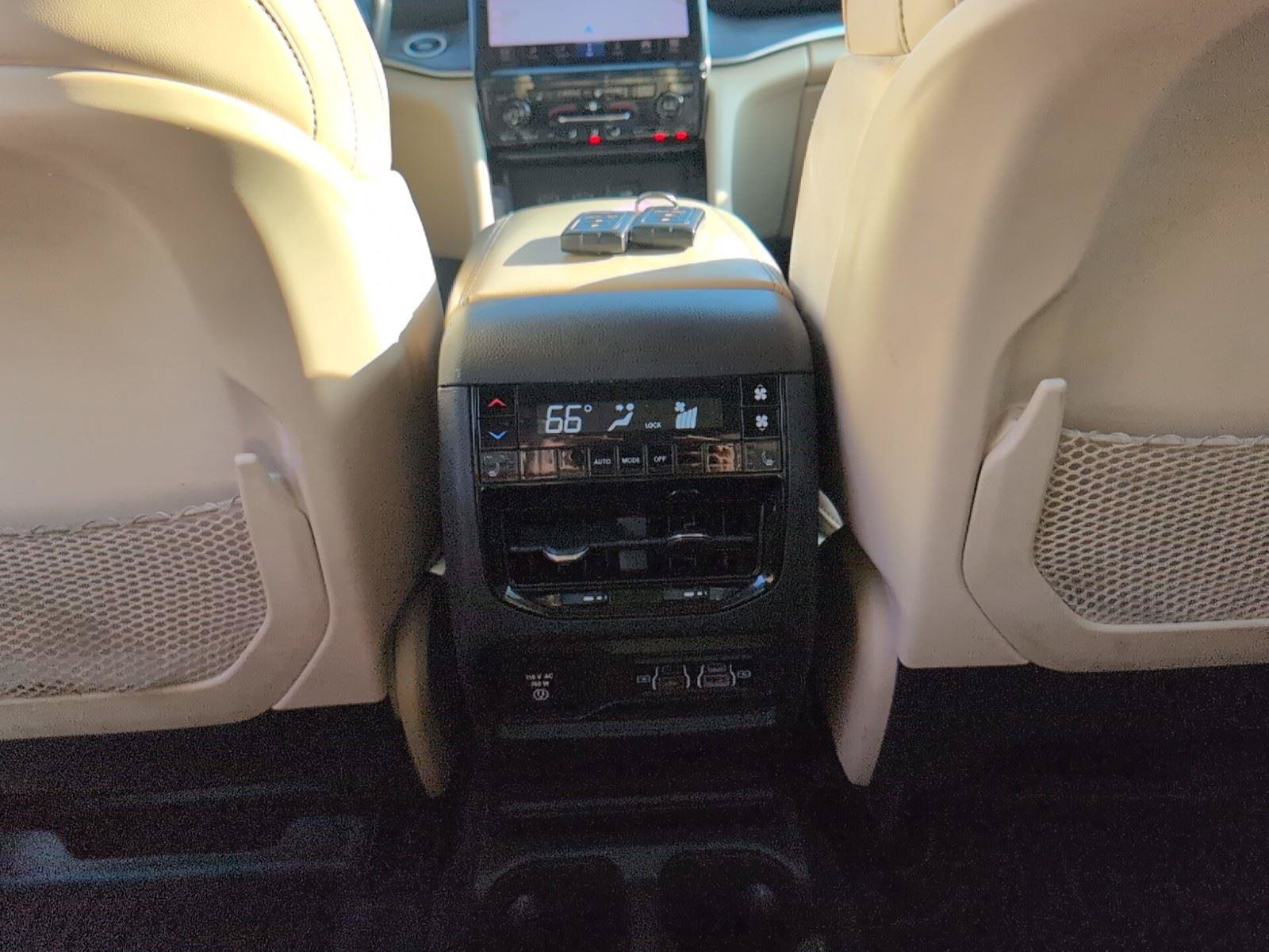 Used 2021 Jeep Grand Cherokee L Limited RWD image 33