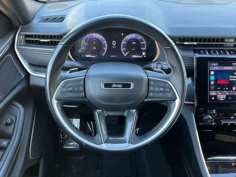 Used 2022 Jeep Grand Cherokee L Laredo AWD/4WD image 11