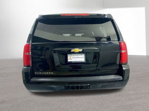 Used 2017 Chevrolet Suburban LT image 33