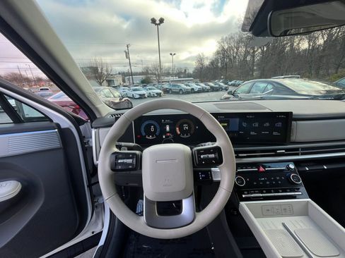 Used 2025 Hyundai Santa Fe SEL image 30