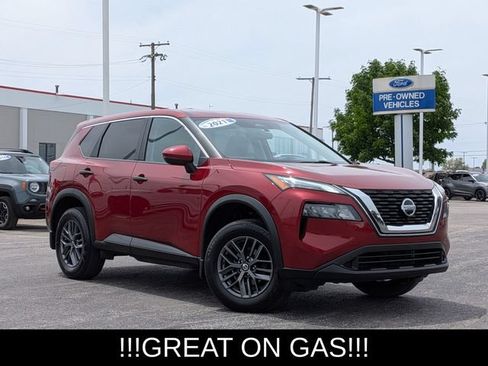 Used 2021 Nissan Rogue S FWD image 2