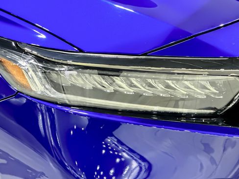 Used 2022 Honda Accord Sport image 10