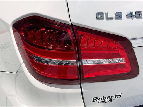 Used 2018 Mercedes-Benz GLS 450 4MATIC image 23