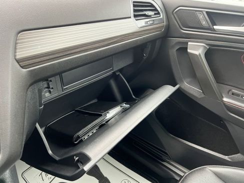 Used 2024 Volkswagen Tiguan Wolfsburg Edition AWD/4WD image 33