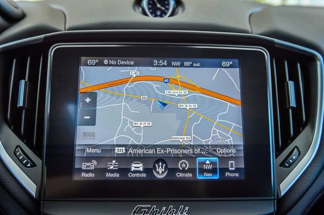 Used 2018 Maserati Ghibli RWD image 22