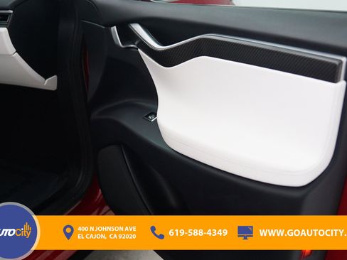 Used 2017 Tesla Model X 90D AWD/4WD image 17