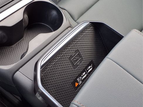 New 2026 GMC Terrain AT4 w/ Convenience Package III AWD/4WD image 10