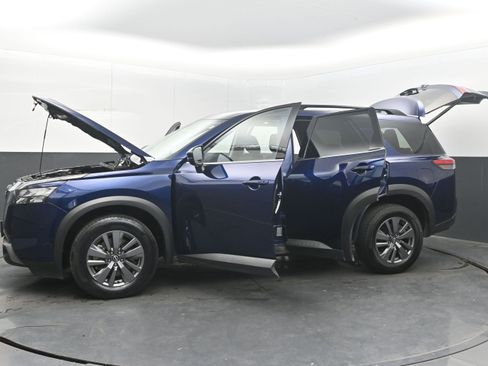 Used 2025 Nissan Pathfinder SV AWD/4WD image 39