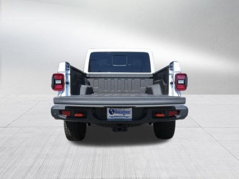 New 2025 Jeep Gladiator Mojave image 5