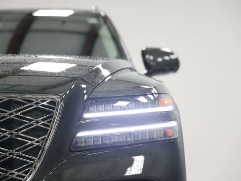 Used 2025 Genesis GV80 3.5T Prestige AWD/4WD image 3