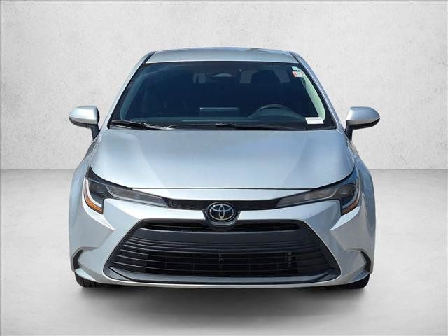 Used 2023 Toyota Corolla LE FWD image 2
