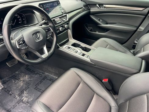 Used 2022 Honda Accord Sport image 11