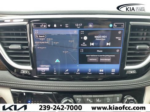 Used 2022 Chrysler Pacifica Limited FWD image 21