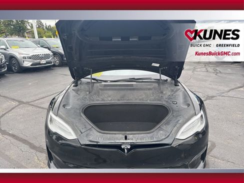 Used 2022 Tesla Model S Plaid image 15