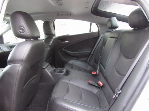 Used 2017 Chevrolet Volt Premier w/ Driver Confidence II Package image 13