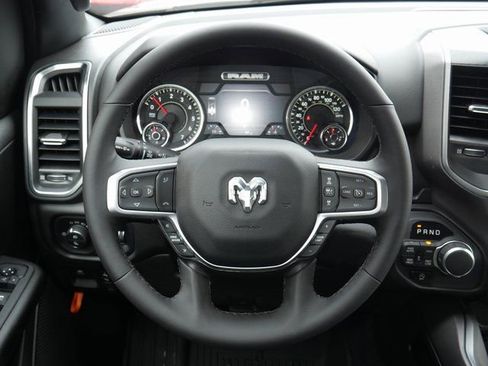 Used 2025 RAM 1500 Big Horn AWD/4WD image 18