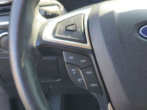 Used 2024 Ford Edge SEL AWD/4WD image 16