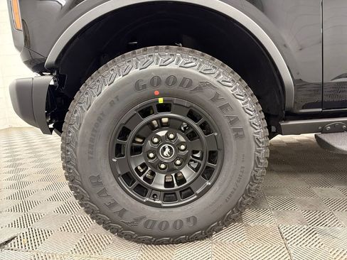 New 2026 Ford Bronco Badlands image 11