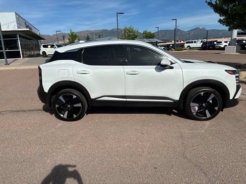Certified 2025 Nissan Kicks SR AWD/4WD image 11
