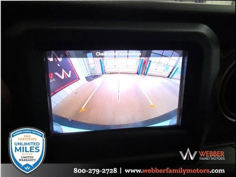 Used 2023 Jeep Wrangler Sport S image 11