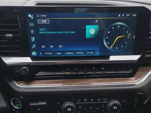 Used 2024 Chevrolet Silverado 3500 LT image 33