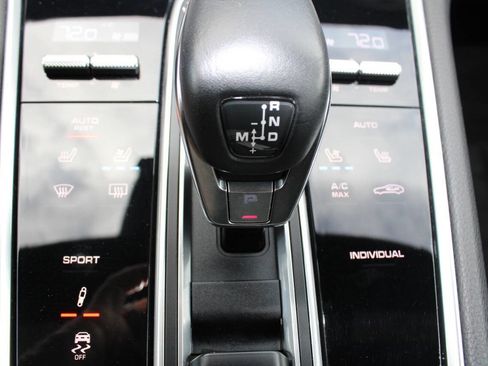 Used 2020 Porsche Panamera 4 AWD 4dr Sedan image 12