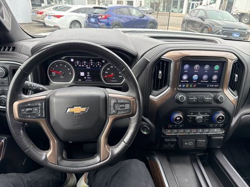 Used 2020 Chevrolet Silverado 1500 High Country w/ Technology Package image 18