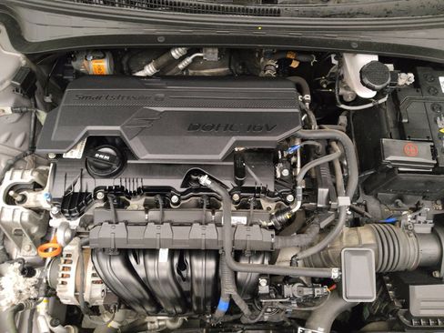 Used 2022 Hyundai Elantra Limited w/ Preferred Accessory Package FWD image 30