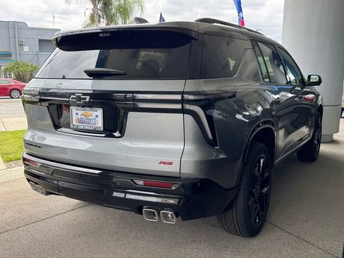 New 2026 Chevrolet Traverse RS w/ LPO, Floor Liner Package FWD image 5