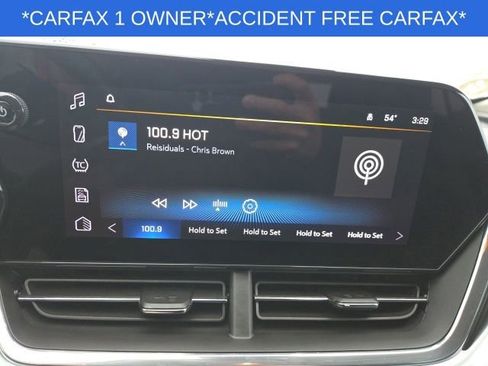 Used 2025 Chevrolet Trax LT w/ LT Convenience Package FWD image 30