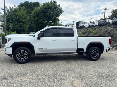 Used 2021 GMC Sierra 2500 AT4 w/ AT4 Premium Plus Package AWD/4WD image 3