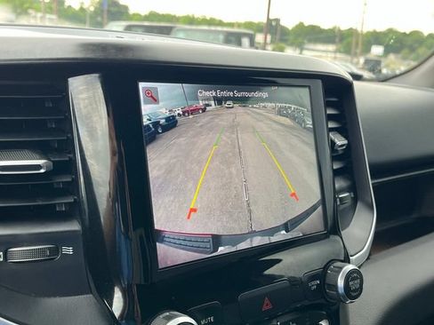 Used 2022 RAM 1500 Big Horn AWD/4WD image 32